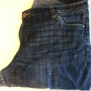 Kut from the Kloth boyfriend jeans.